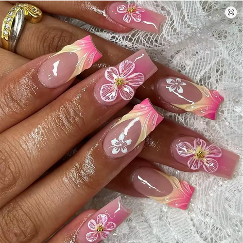 Nail Art Floral Peint à la Main – Élégance Naturelle en 24 Ongles